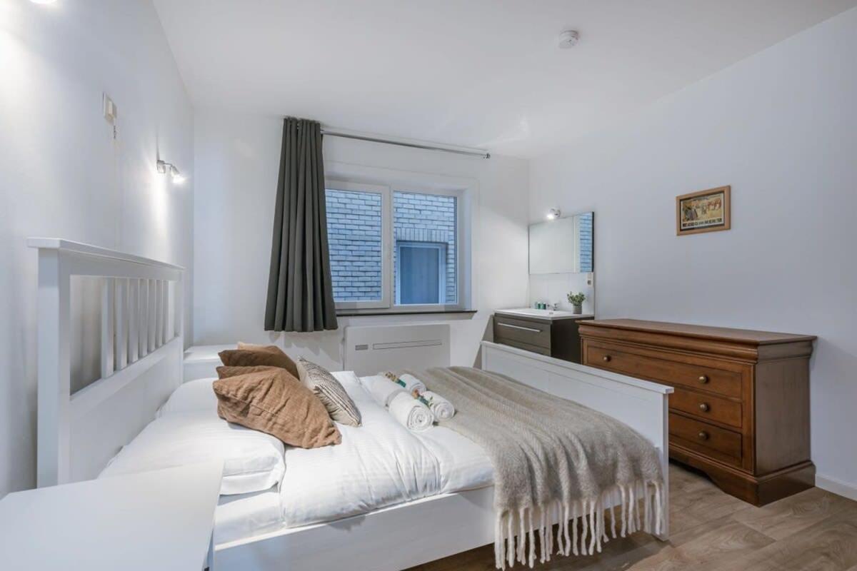 Huswell - Enjoyable Apartment With Sea View De Haan Exterior photo